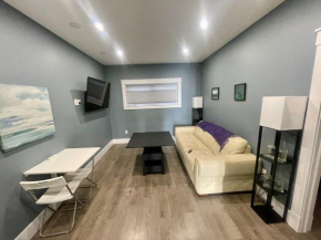 Long Lake Getaway - Quiet Accessible Suite with no Stairs / Steps